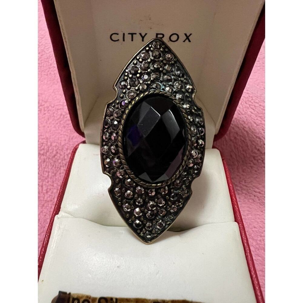 -RING VTG Black Marcasite‎ Stone W/Stretch Brass Band